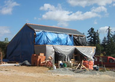 2009 – Nort sur Erdre – Cécile et Michel – Christelle – Corps d’enduit sur construction paille 1