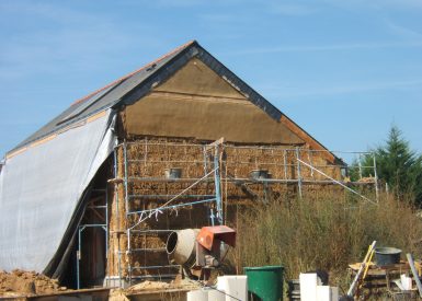 2009 – Nort sur Erdre – Solène et Thomas – Christelle – Corps d’enduit sur construction paille 18