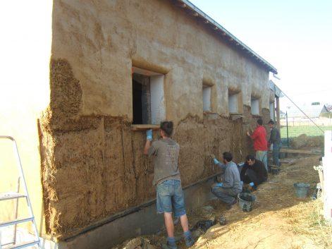 2009 – Nort sur Erdre – Solène et Thomas – Christelle – Corps d’enduit sur construction paille 19