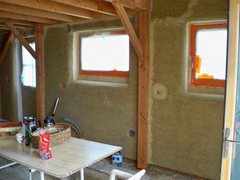 2010 – Nort sur Erdre – Cécile et Michel – Christelle – enduits de finition terre intérieur sur terre et fermacell + décorations 6