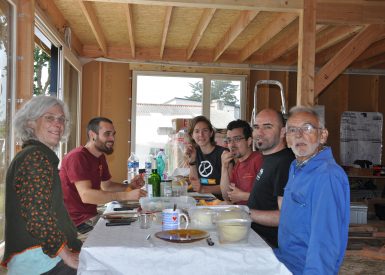 Lannion-22-juin 2016-Nathalie et Gilles-Mickael Verger-Maison paille-repas chantier eco construction