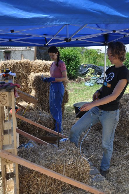 Lannion-22-juin 2016-Nathalie et Gilles-Mickael Verger-Maison paille-retaille des bottes