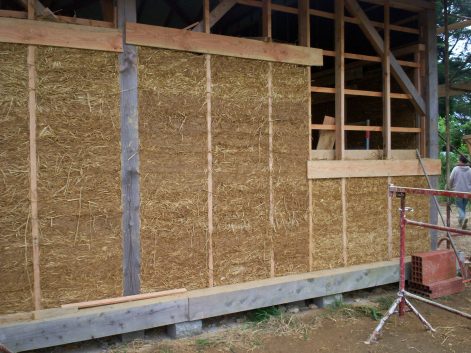 2 mur ou cloison en terre-paille