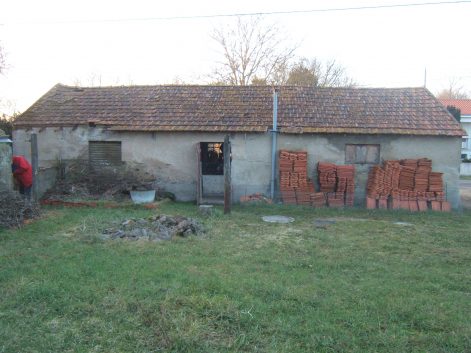 2011 – Fresnay en Retz (44) – Chantal et Jean-Michel – Christelle – Rénovation – ITI – murs paille et corps d’enduit 1