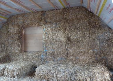 2014 – Amayé sur Seulles (14) – Christelle et Christophe – Christelle – Rénovation (réhausse de maison pierres en bottes de paille + corps d’enduit intérieur et extérieur) 10