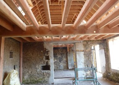 2014 – Amayé sur Seulles (14) – Christelle et Christophe – Christelle – Rénovation (réhausse de maison pierres en bottes de paille + corps d’enduit intérieur et extérieur) 6