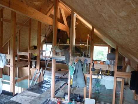 2014 (maison finie en 2016)- Montigny aux Amognes – Marion – Christelle – Chantier enduits de finition intérieurs + décorations + tests résistance 4
