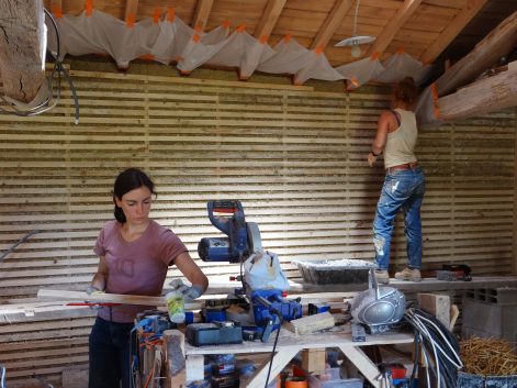 2016 – Ambierle (42) – Stephanie – Stéphanie -isolation en terre paille allégée, adobes-8