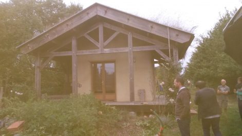 Chantier participatif-visite de fournil en paille-Sainte Anne sur Brivet-44-Gwen et Tamara-Mickaël Verger-2016-8