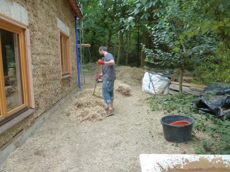 Elven (56) – 2016 (Août) – Anna et Guillaume – Christelle – corps d’enduit intérieur et extérieur 3