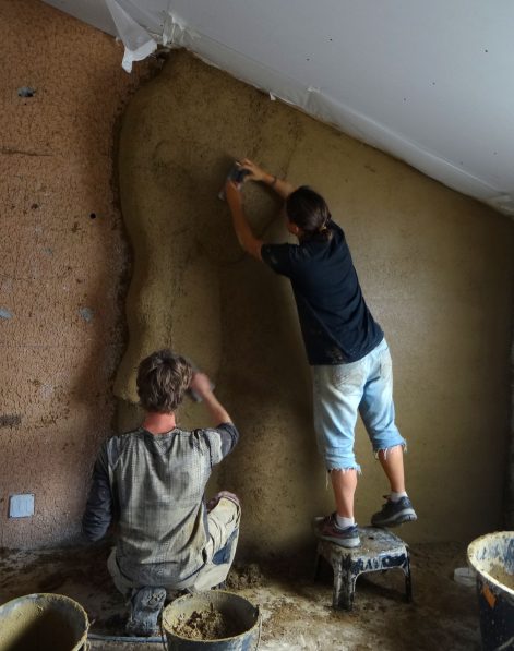 2017 – Peaugres (07) – Ophélie et Grégory – Stéphanie – Enduits terre en rénovation – 14b