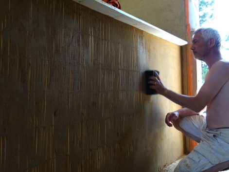 2017 – Peaugres (07) – Ophélie et Grégory – Stéphanie – Enduits terre en rénovation – 16