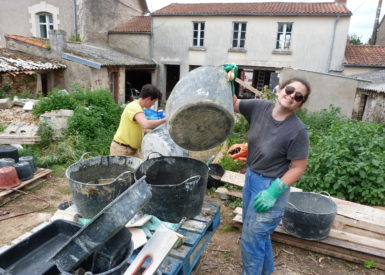 Grosse vaisselle de tous les outils à la fin du chantier