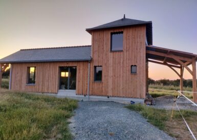 Maison en paille à Fay de Bretagne 2025